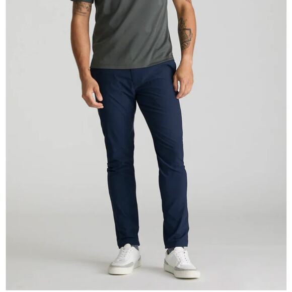 UNTUCKit Traveler Tech Pants Size 36x30 NWT $118 - Picture 1 of 8